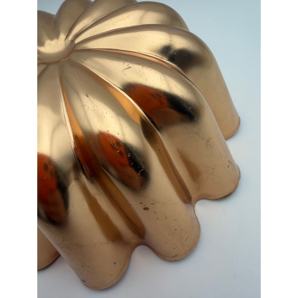Vintage Copper Aluminum Fluted Scalloped Cake Gelatin Mold 3.5 Cup Wall Decor - Picture 5 of 12